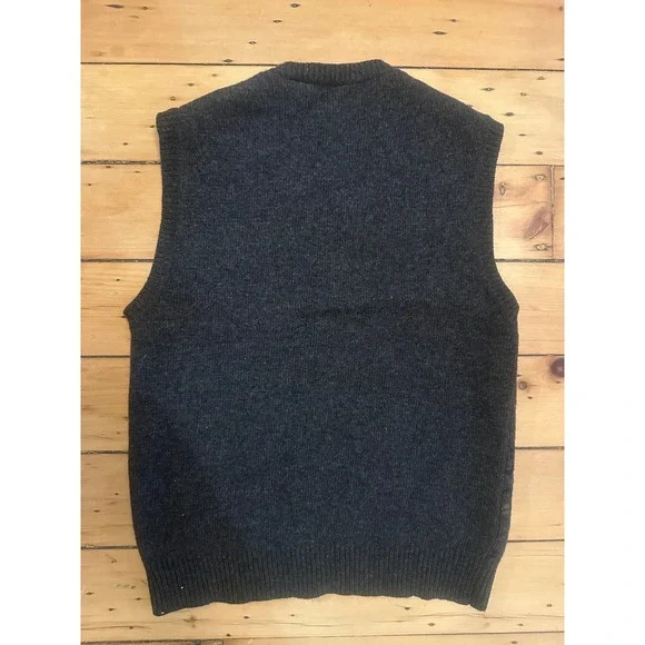 cozy grandpa 90s Vintage Gap 100% wool sweater vest - Picture 7 of 7